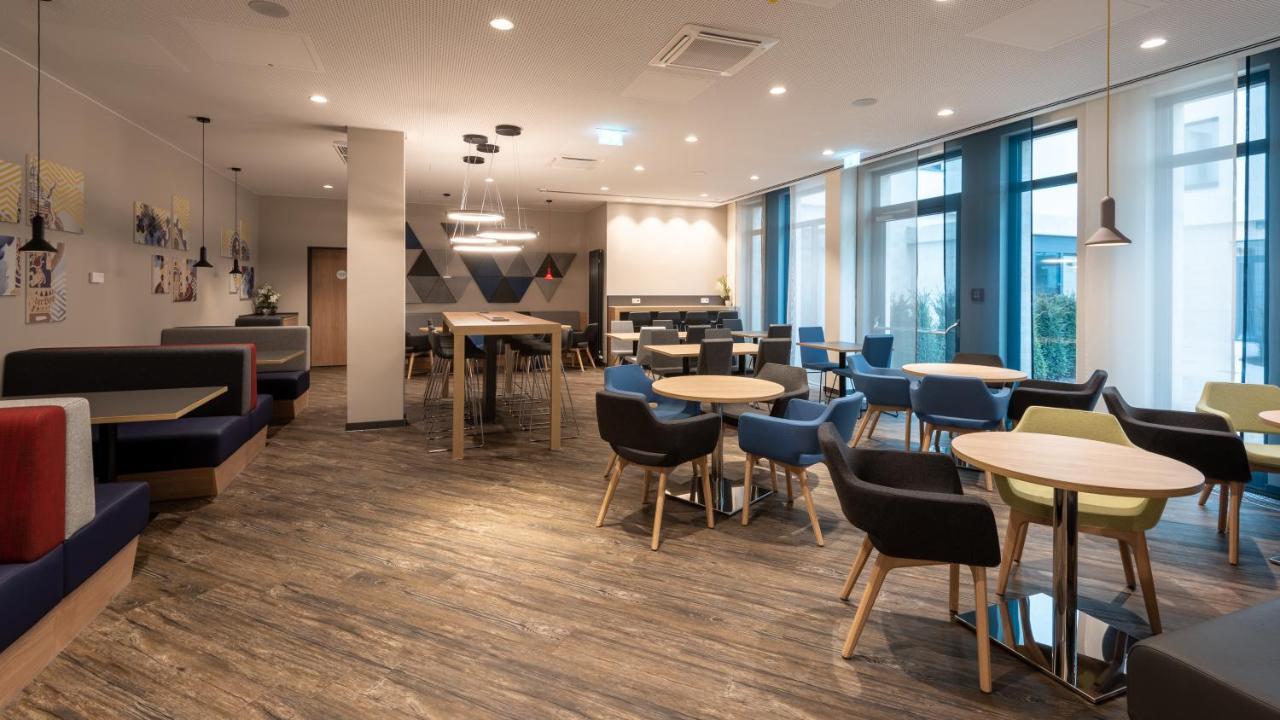 Holiday Inn Express - Munich North By Ihg Eksteriør bilde