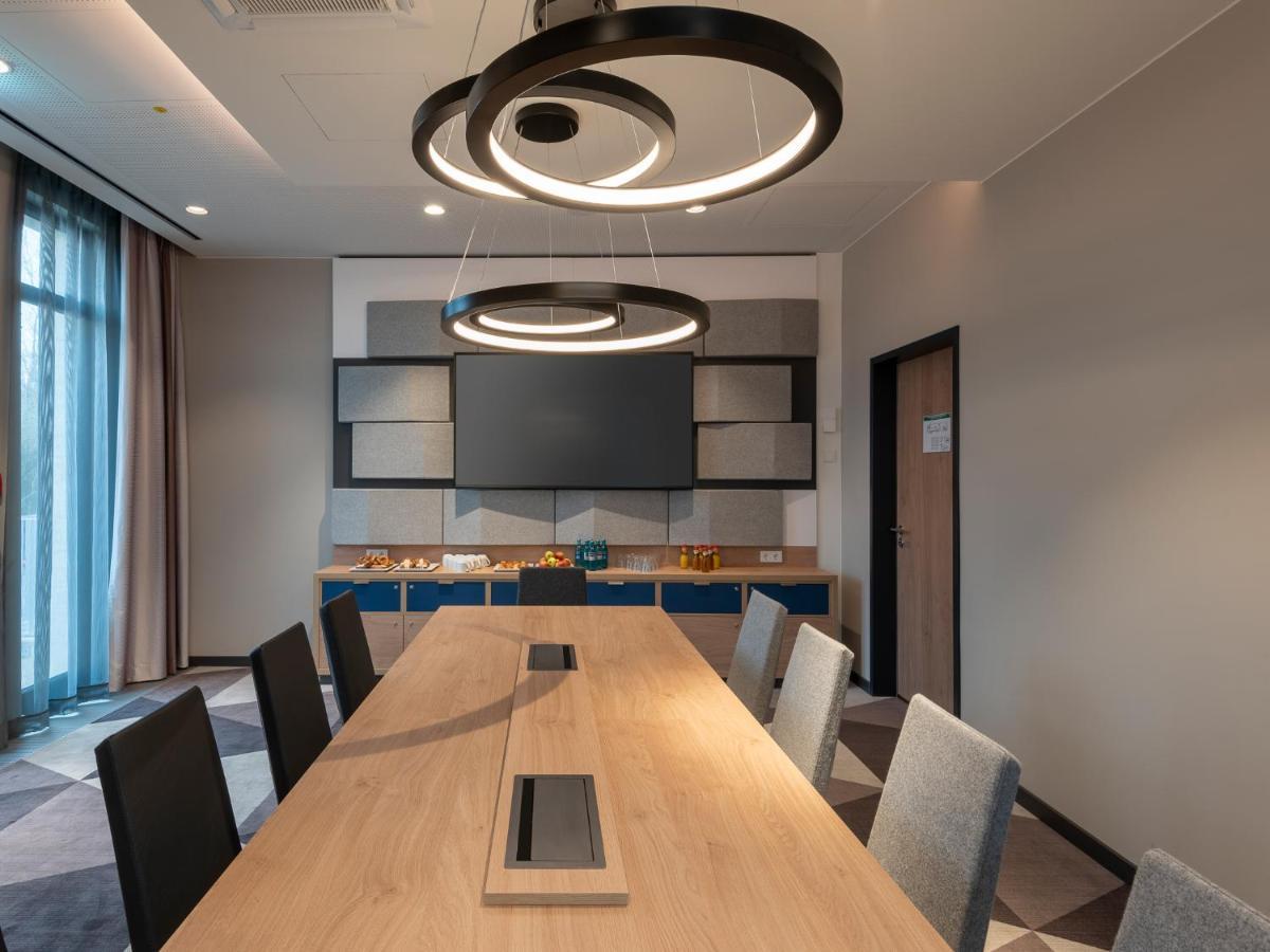 Holiday Inn Express - Munich North By Ihg Eksteriør bilde